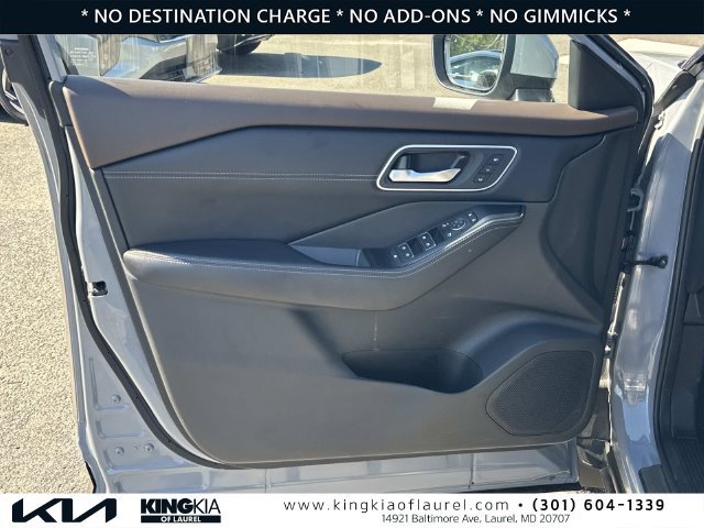 Used 2021 Nissan Rogue Platinum AWD/4WD image 19