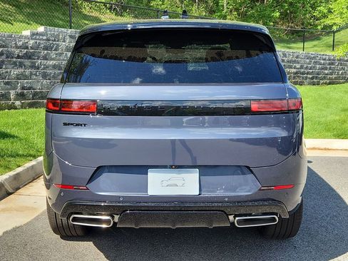 New 2026 Land Rover Range Rover Sport Dynamic SE AWD/4WD image 7