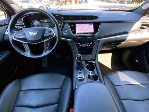 Used 2025 Cadillac XT5 Premium Luxury AWD/4WD image 15