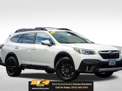 Used 2022 Subaru Outback Limited AWD/4WD image 3