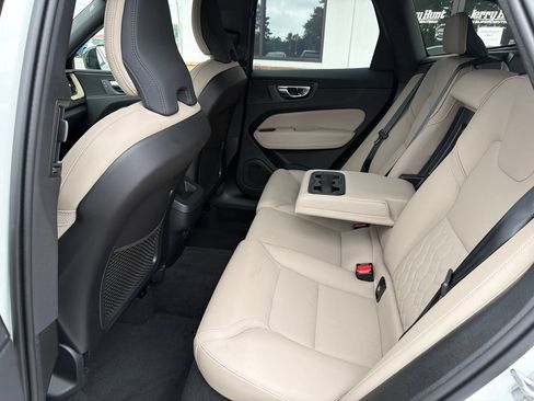 Used 2026 Volvo XC60 B5 Plus AWD/4WD image 5
