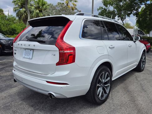 Used 2019 Volvo XC90 T5 Momentum w/ Protection Package Premier FWD image 8