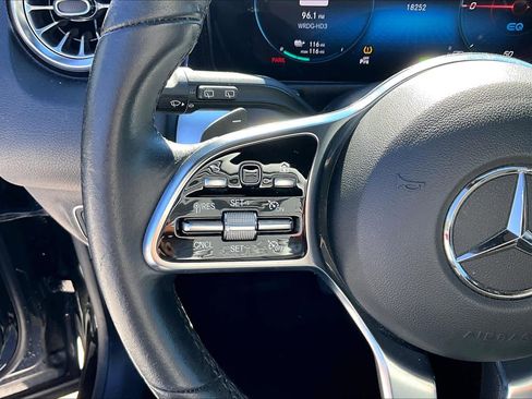 Used 2023 Mercedes-Benz EQB 250+ image 21