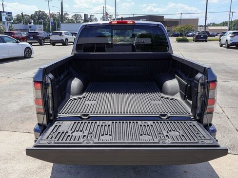 Used 2025 Nissan Frontier SV RWD image 24