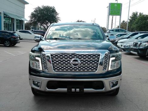 Used 2017 Nissan Titan SL RWD image 3