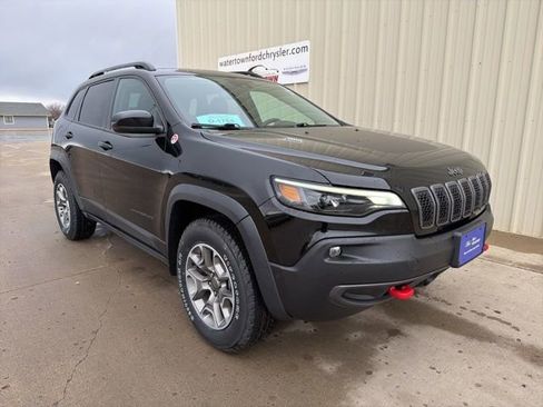 Used 2022 Jeep Cherokee Trailhawk w/ Sun, Sound & Nav Group image 2