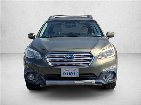 Used 2017 Subaru Outback 3.6R Limited AWD/4WD image 3