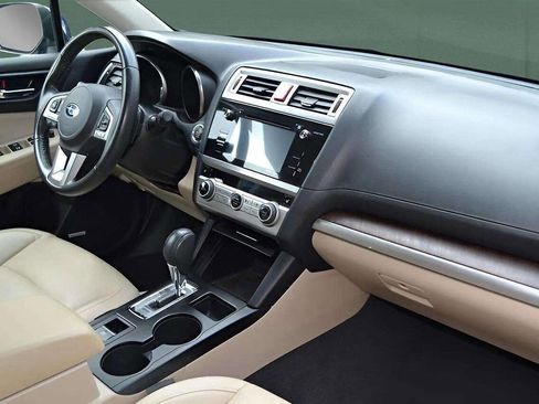 Used 2017 Subaru Outback 2.5i Limited image 33