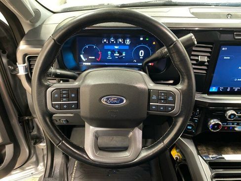Used 2023 Ford F450 Lariat AWD/4WD image 22