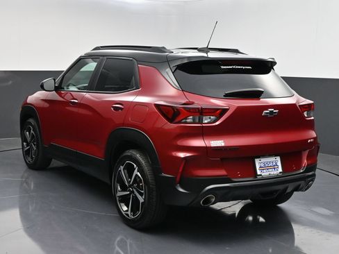 Certified 2021 Chevrolet TrailBlazer RS w/ Sun and Liftgate Package FWD image 5