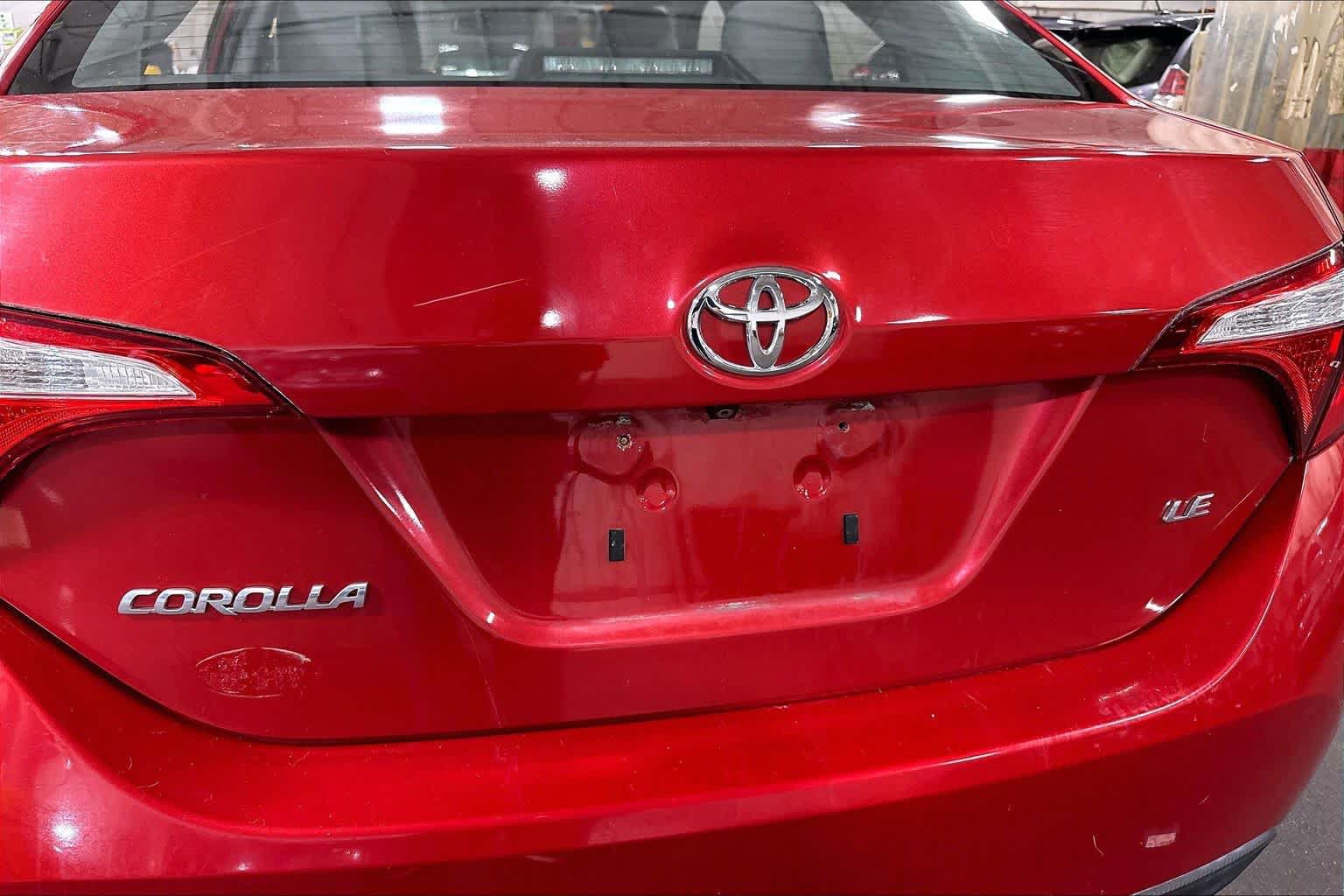 Used 2015 Toyota Corolla LE FWD image 30