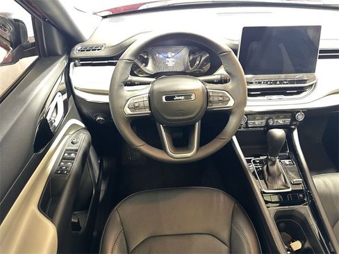 Used 2023 Jeep Compass Limited w/ Sun and Sound Group image 15