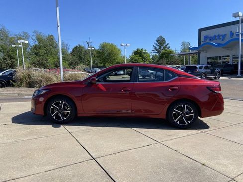 Used 2024 Nissan Sentra SV image 7