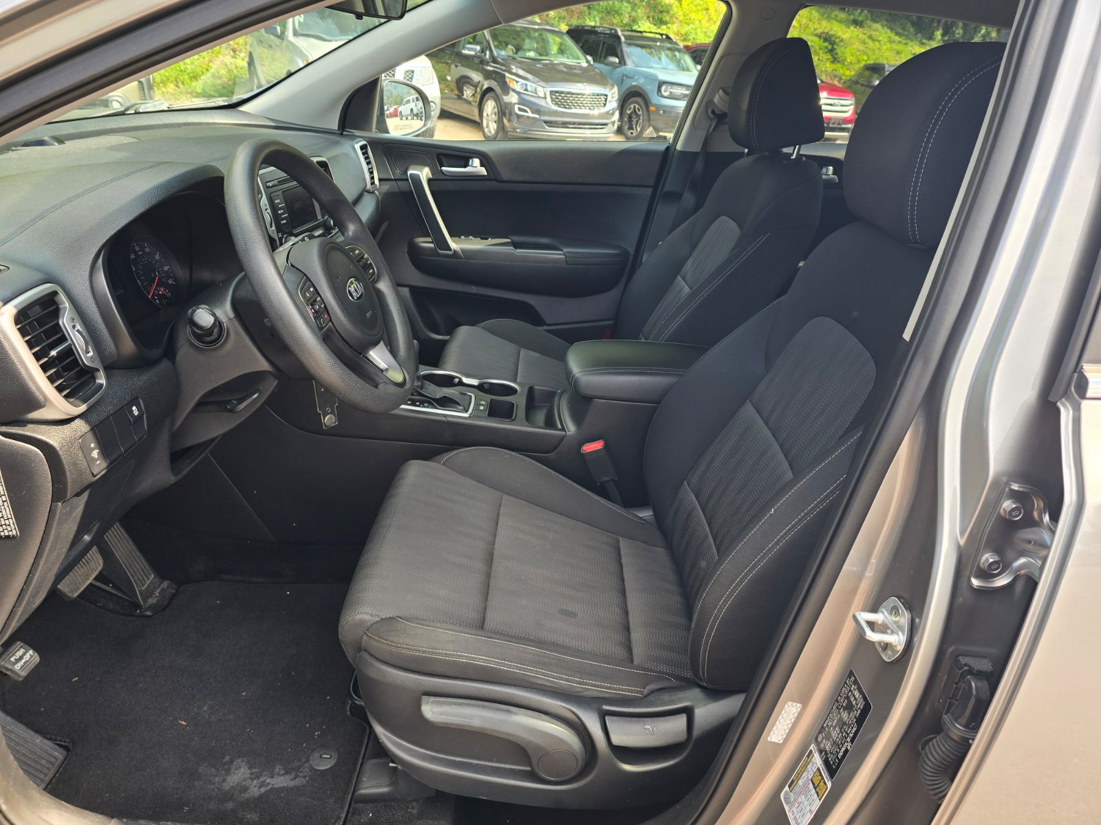 Used 2019 Kia Sportage LX FWD image 12