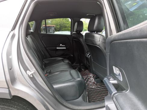 Used 2021 Mercedes-Benz GLA 250 4MATIC image 36