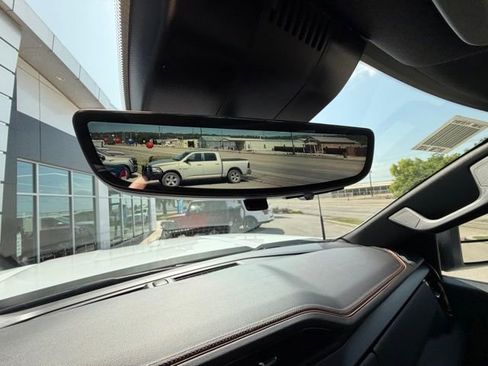 New 2026 GMC Sierra 2500 AT4 w/ AT4 Premium Plus Package AWD/4WD image 22