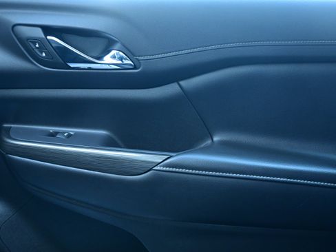 Used 2022 GMC Acadia SLT w/ Preferred Package image 30