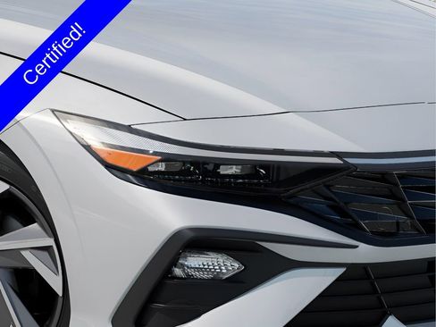 Used 2025 Hyundai Elantra Sport FWD image 9