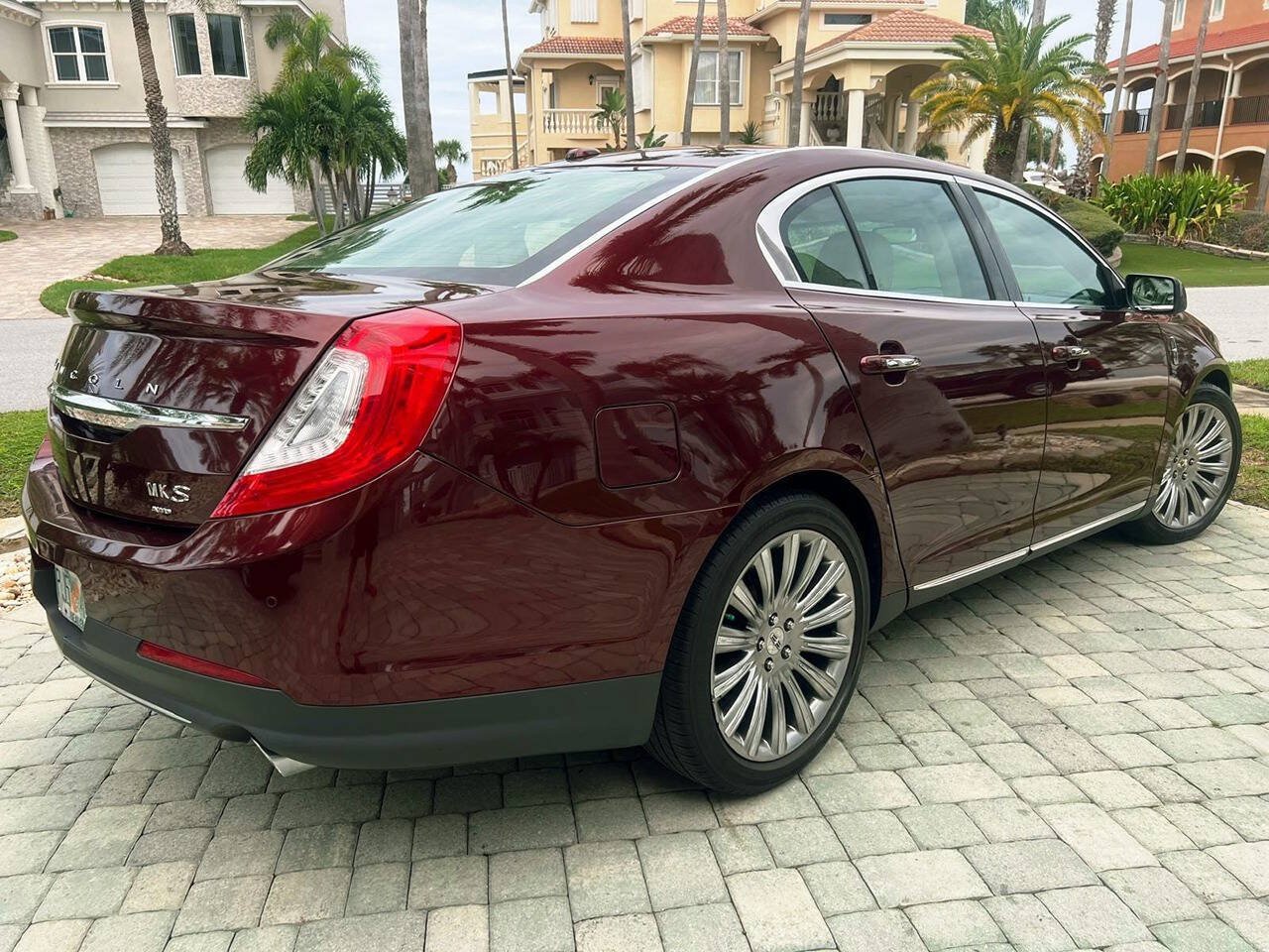 Used 2015 Lincoln MKS AWD w/ Equipment Group 101A image 4