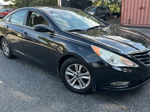 Used 2013 Hyundai Sonata GLS w/ Popular Equipment Pkg image 2