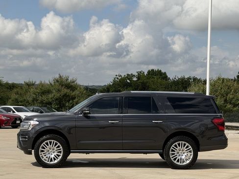 Used 2024 Ford Expedition Max Limited RWD image 3