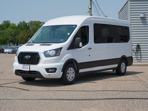 Used 2024 Ford Transit 350 XLT RWD image 8