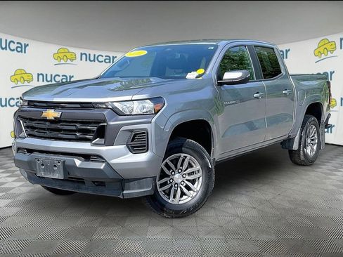 Used 2023 Chevrolet Colorado LT AWD/4WD image 3