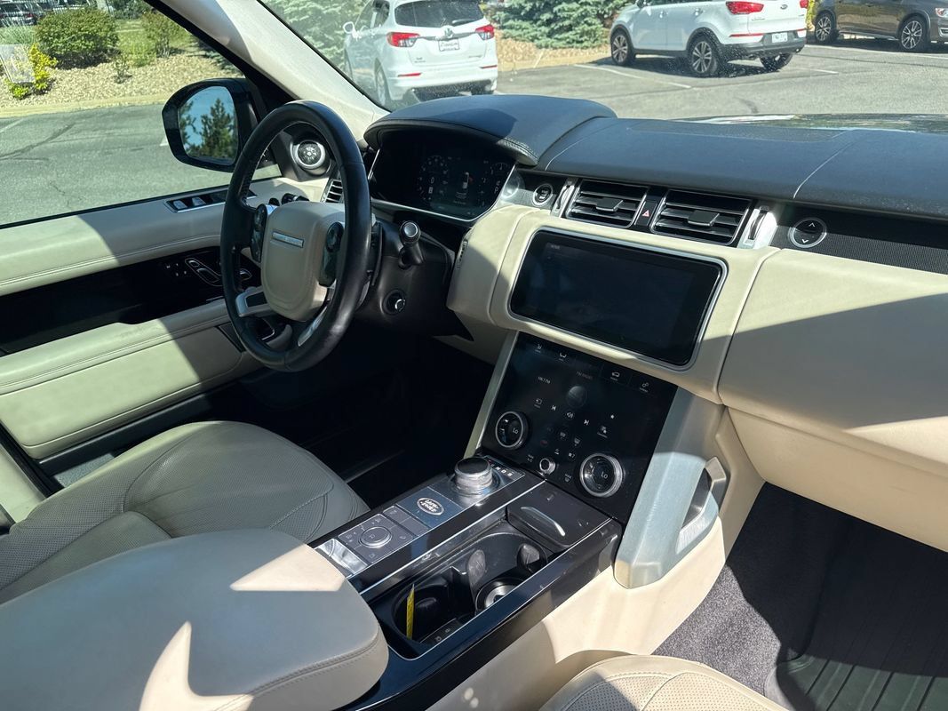 Used 2018 Land Rover Range Rover Supercharged AWD/4WD image 15