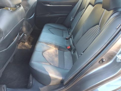 Used 2023 Toyota Camry SE image 19