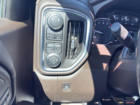 Used 2019 GMC Sierra 1500 SLT w/ Driver Alert Package I AWD/4WD image 28