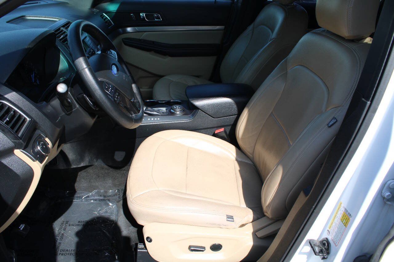 Used 2016 Ford Explorer 4WD image 14