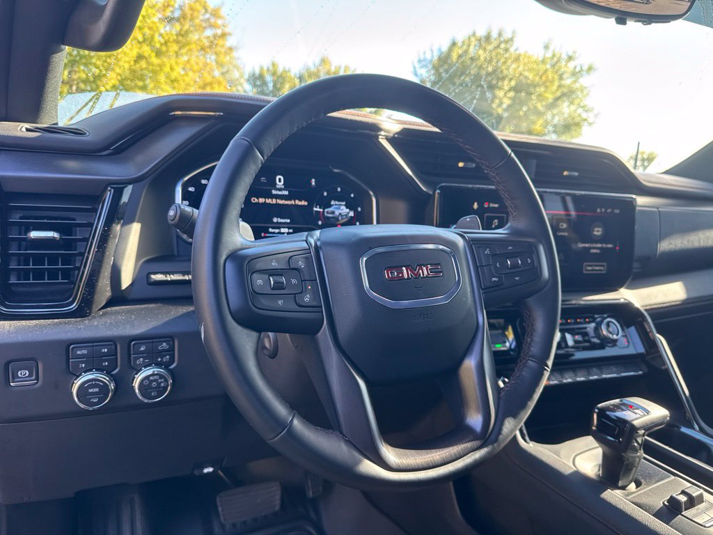 Used 2025 GMC Sierra 1500 AT4 w/ AT4 Premium Package AWD/4WD image 18