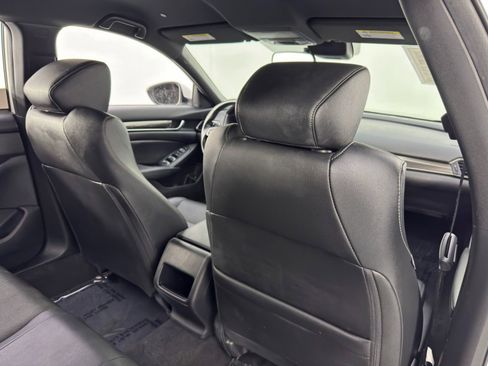 Used 2019 Honda Accord Sport image 29
