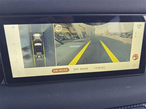 Certified 2021 Land Rover Defender 110 X-Dynamic SE image 25