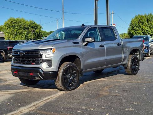 New 2026 Chevrolet Silverado 1500 LT Trail Boss w/ LPO, Dark Essentials Package AWD/4WD image 4