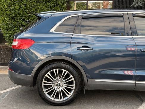 Used 2017 Lincoln MKX Reserve FWD image 21