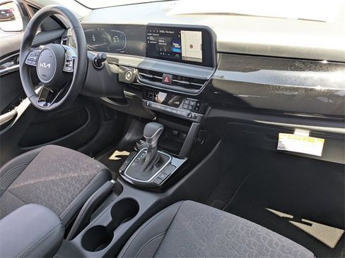 Certified 2025 Kia Seltos S image 12