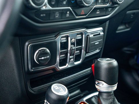 Used 2022 Jeep Wrangler Unlimited Sport AWD/4WD image 10