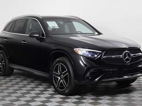 Certified 2026 Mercedes-Benz GLC 300 image 3