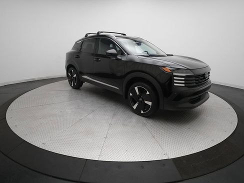 Used 2026 Nissan Kicks SR w/ Cold Weather Package image 35