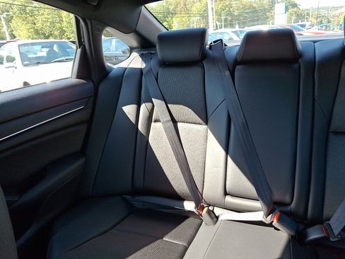 Used 2022 Honda Accord Sport image 18