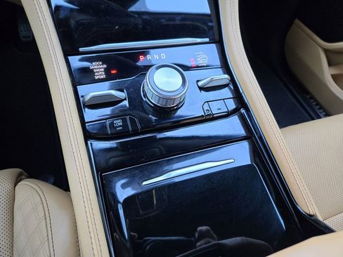 Used 2025 Jeep Grand Cherokee Summit image 18