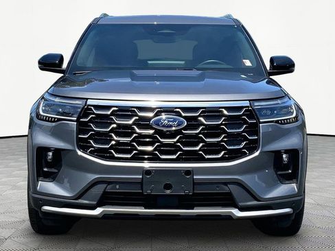 Used 2025 Ford Explorer Platinum w/ LUX Leather Package AWD/4WD image 2
