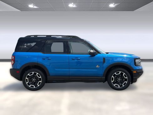 Used 2022 Ford Bronco Sport Outer Banks w/ Tech Package AWD/4WD image 8