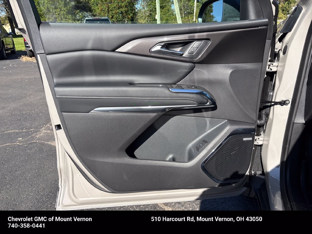 New 2027 Chevrolet Traverse Z71 w/ Enhanced Driving Package AWD/4WD image 14