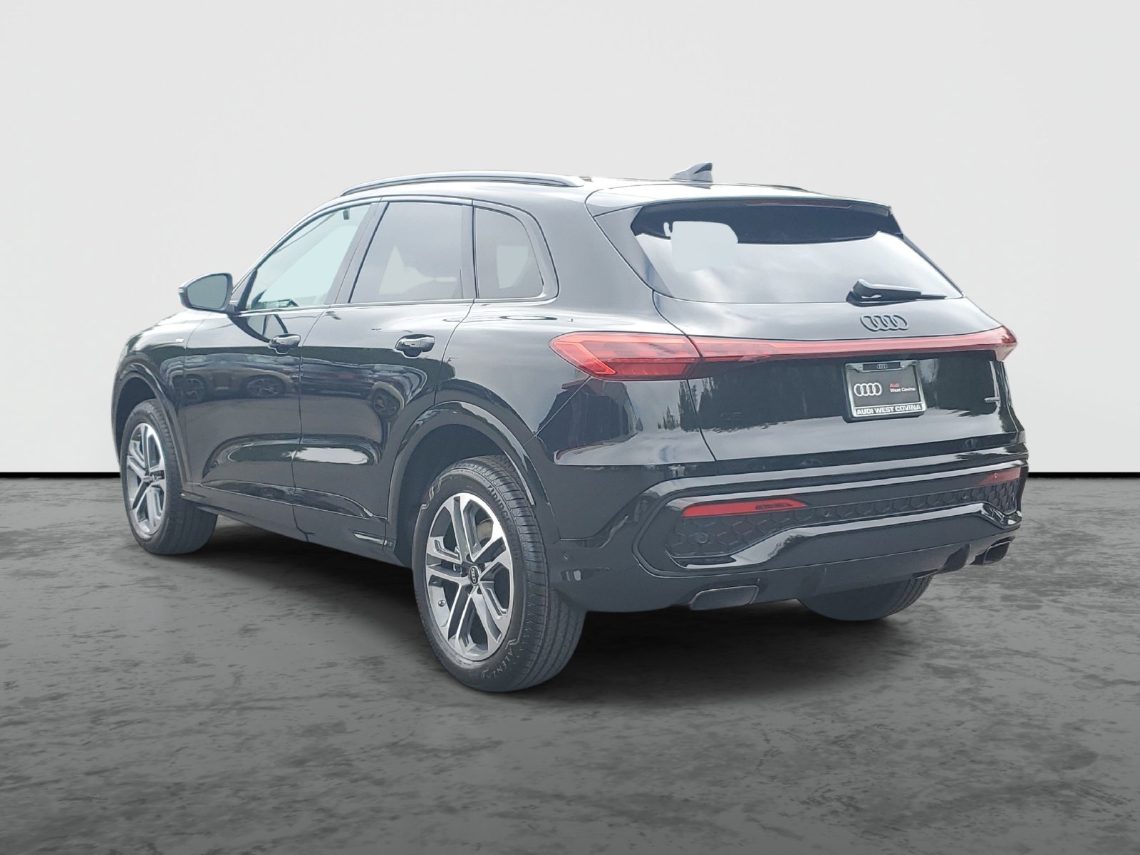 New 2026 Audi Q5 2.0T AWD/4WD image 3