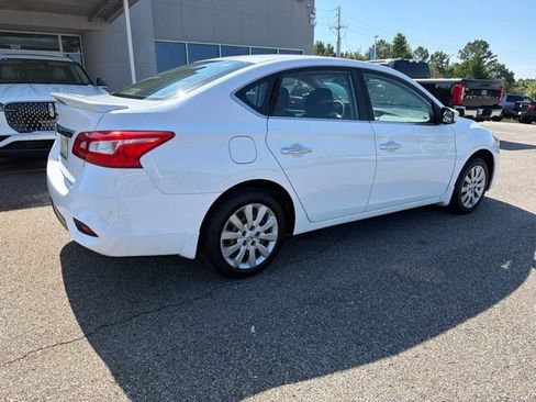Used 2016 Nissan Sentra S FWD image 5