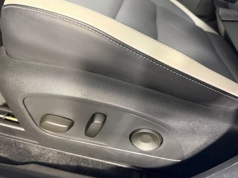 Used 2025 Honda Prologue Touring image 24