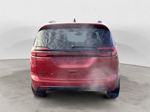 New 2026 Chrysler Pacifica Select image 5