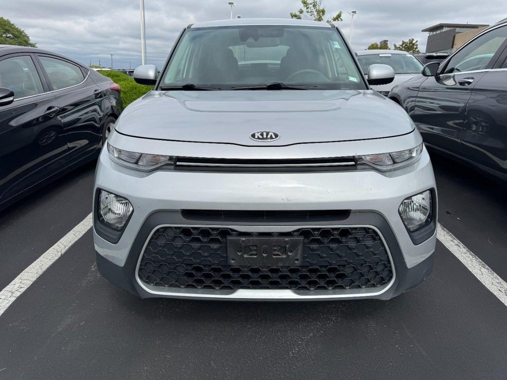Used 2021 Kia Soul S FWD image 2